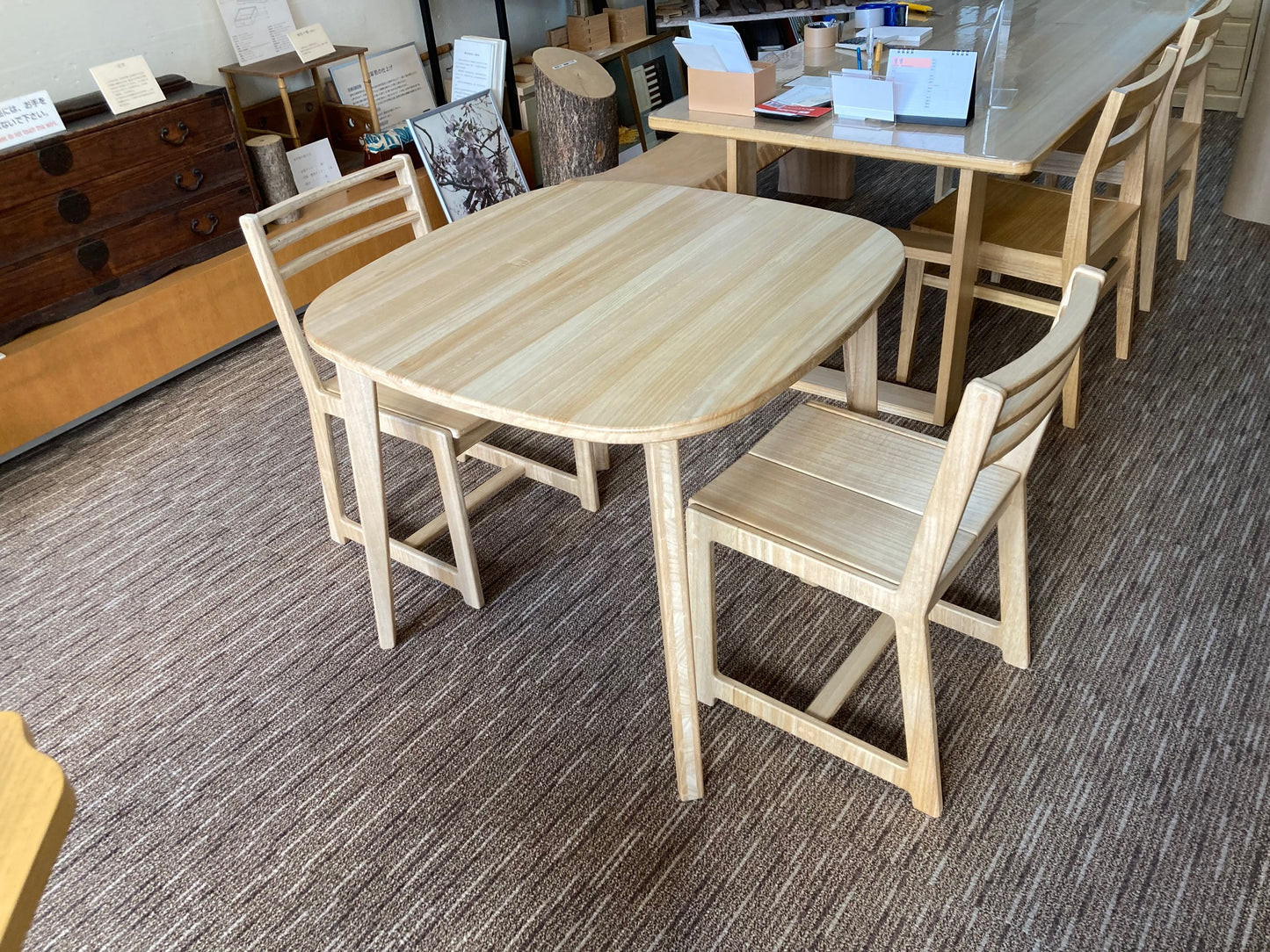 桐製 テーブル&椅子2脚セット