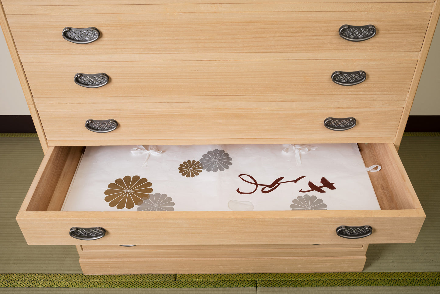 総桐チェスト10段引出