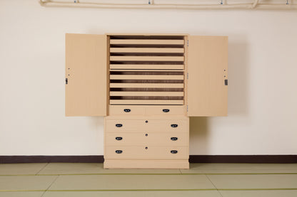 総無垢柾衣裳タンス