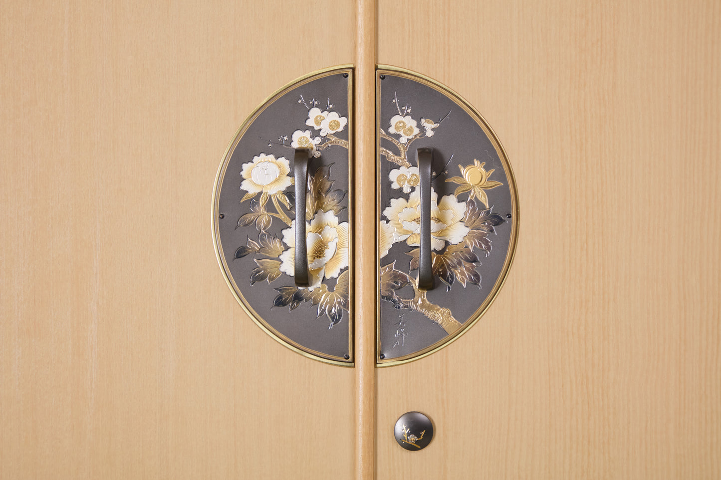 総桐衣裳タンス　上下開