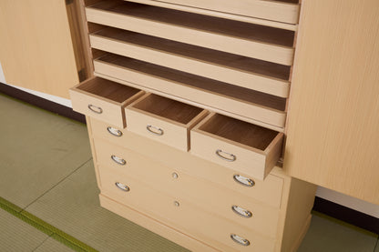 総桐衣裳箪笥 - 伝統と美の融合