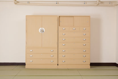 総桐夫婦箪笥 - 伝統と実用性の美しい融合