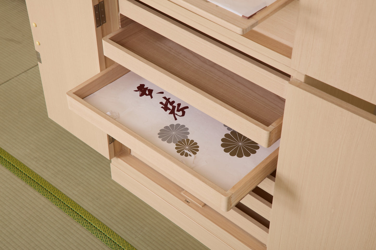 総桐帯用タンス