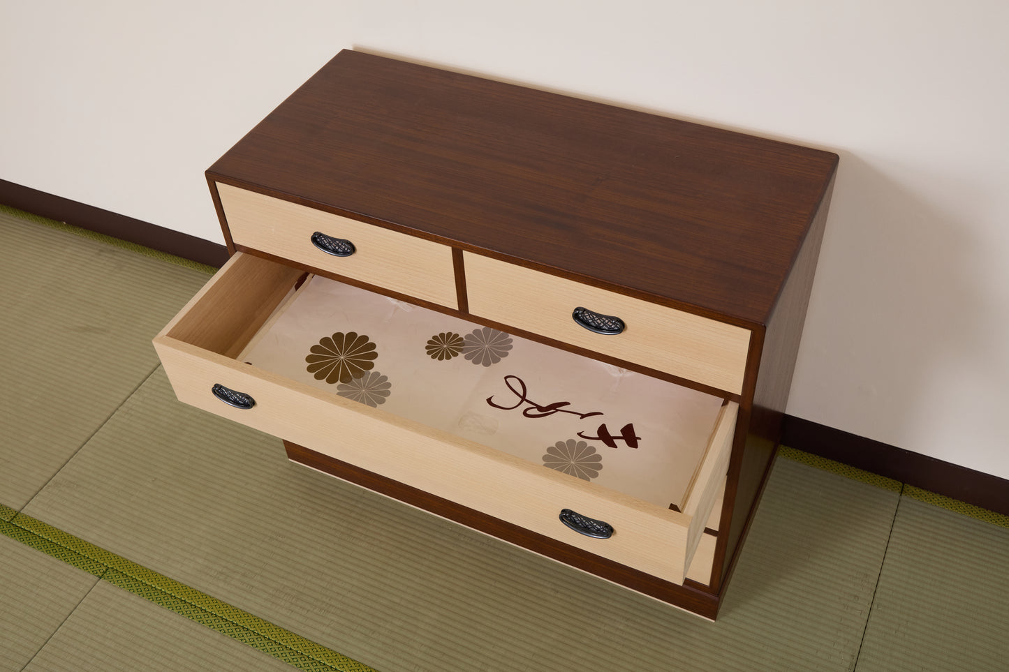 【アウトレット】総桐チェスト3-2