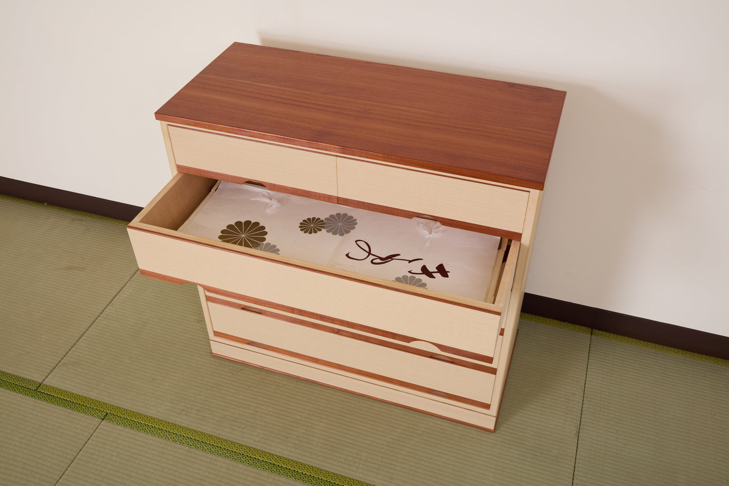 総桐チェスト　うらら二重天板
