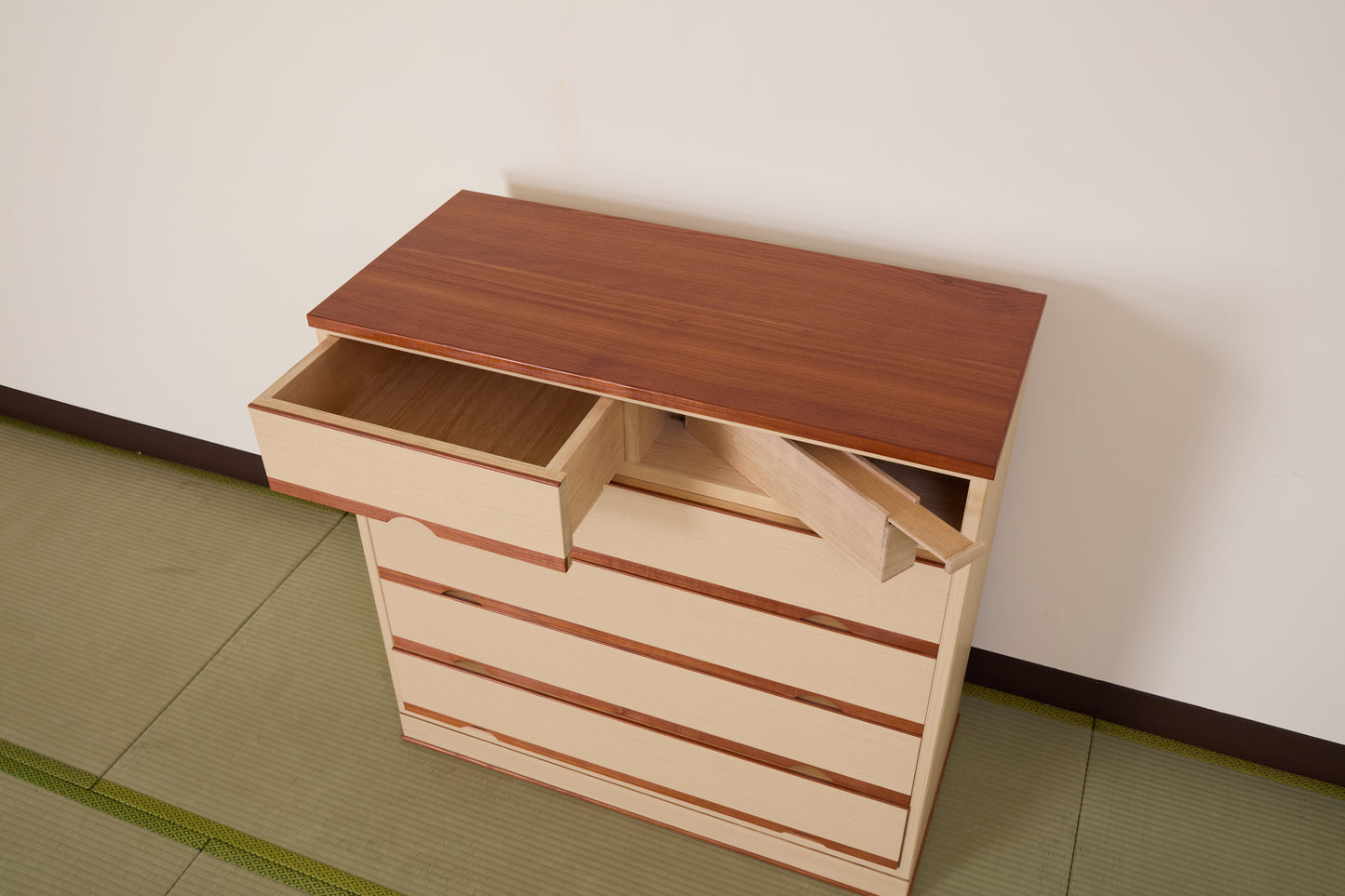 総桐チェスト　うらら二重天板