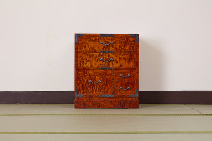 伝統工芸士が手がけるカラクリタンス002