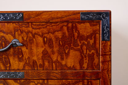 伝統工芸士が手がけるカラクリタンス002