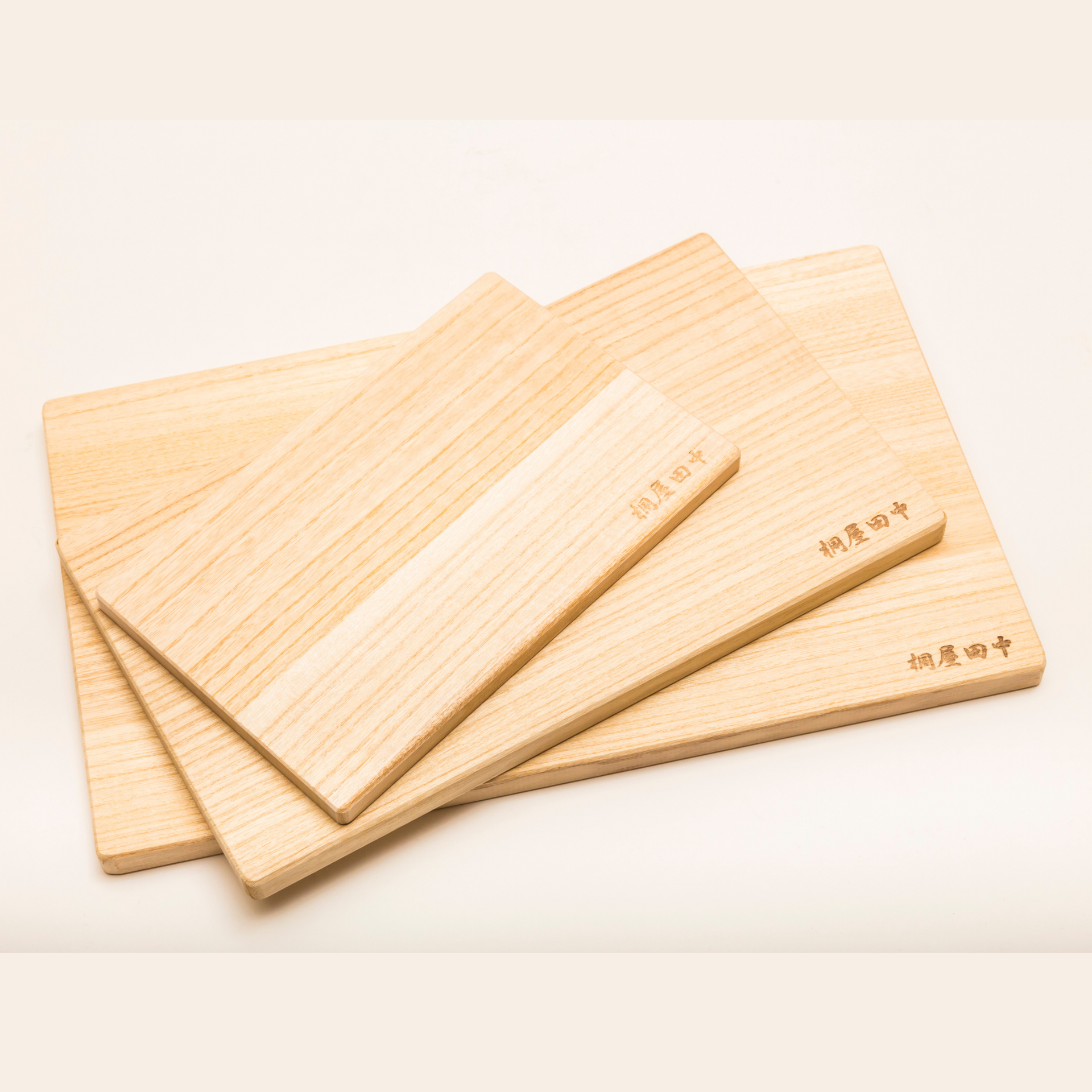 桐のまな板 （長方形） – 桐屋田中